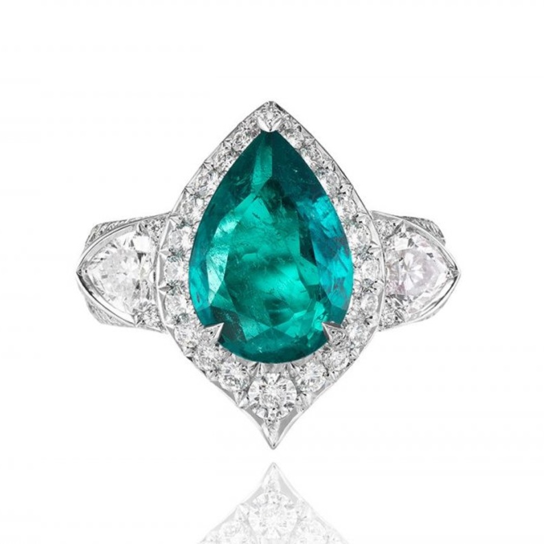 خواتم زفاف من الاحجار الكريمة من مجموعة Bvlgari