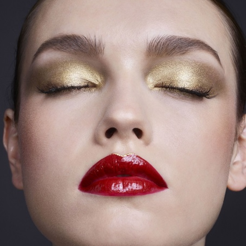 أسلوب عابر للنجوم من Guerlain لموسم مناسبات نهاية العام