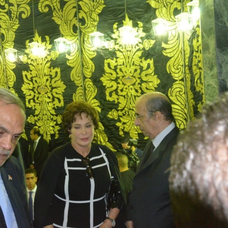 لبلبة في عزاء حمدي قنديل