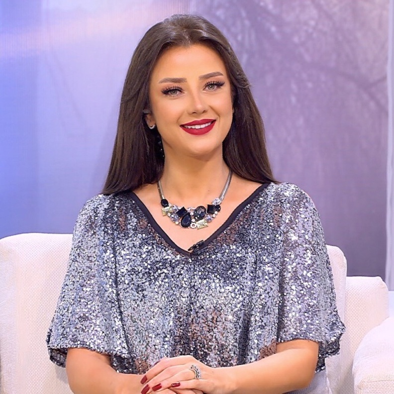 رضوى الشربيني تحدثت عن عداوتها مع الرجال