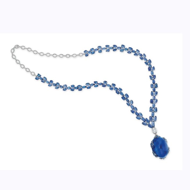 أكبر ياقوتة زرقاء مصقولة من دون أوجه في العالم بمزاد "كريستيز"