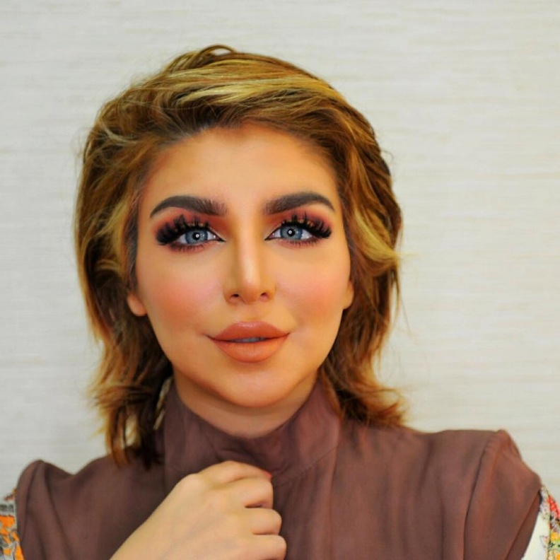 حلا نورة تثير الاستغراب بتصرفاتها