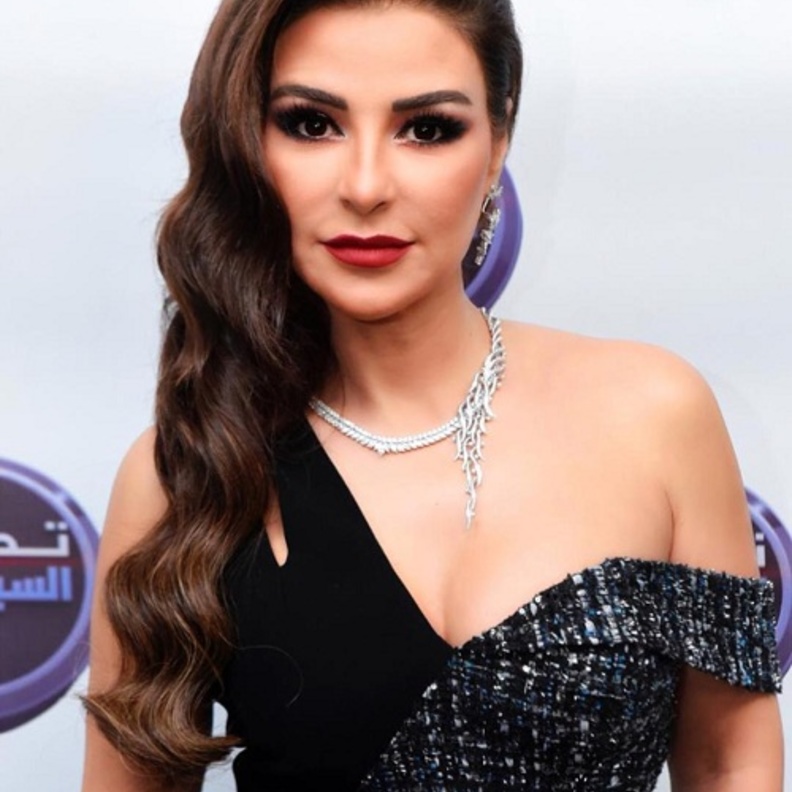 اطلالة ماغي بو غصن في برنامج "تحت السيطرة"