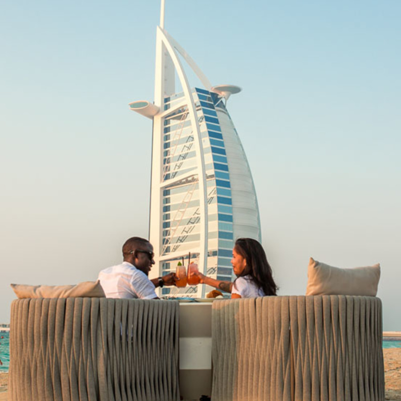 مطعم شيمرز الشاطئي