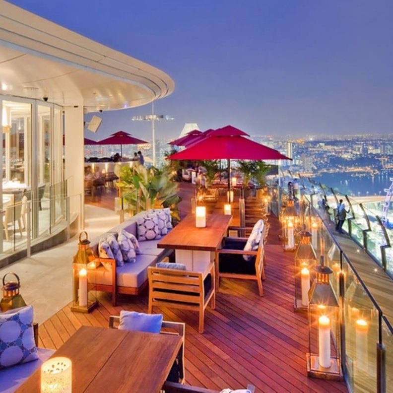  مطعم ARTEMIS GRILL