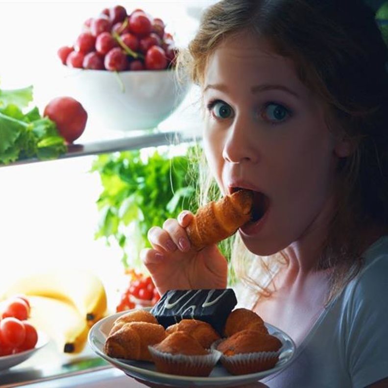 تناول الطعام في الليل خطر على الصحة العامة