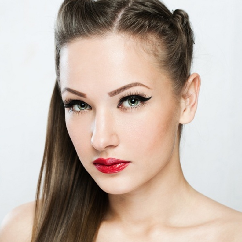 رسمة كحل تكبر العيون الصغيرة