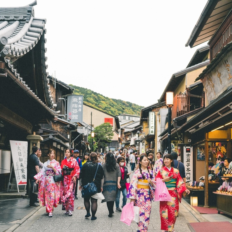  اجعل الغداء وجبتك الرئيسية