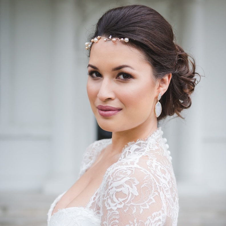 اخطاء يجب تجنبها عند تطبيق مكياج الزفاف مع عدم تعريض الحواجب