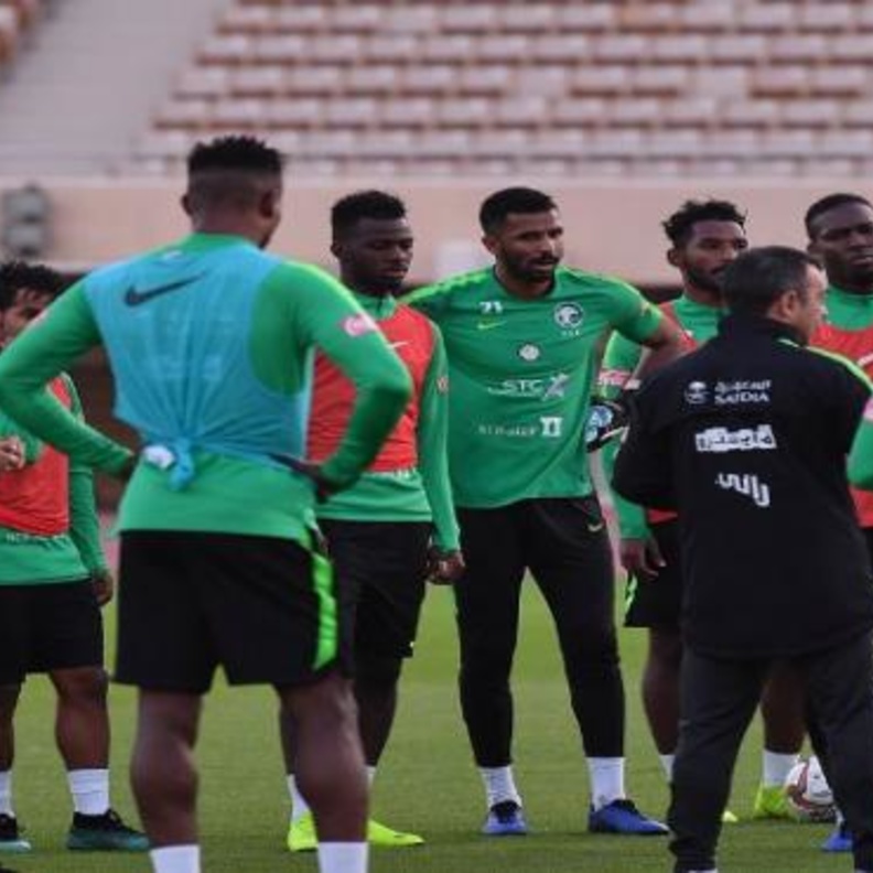 استبعاد الشهراني والدوسري من قائمة المنتخب السعودي