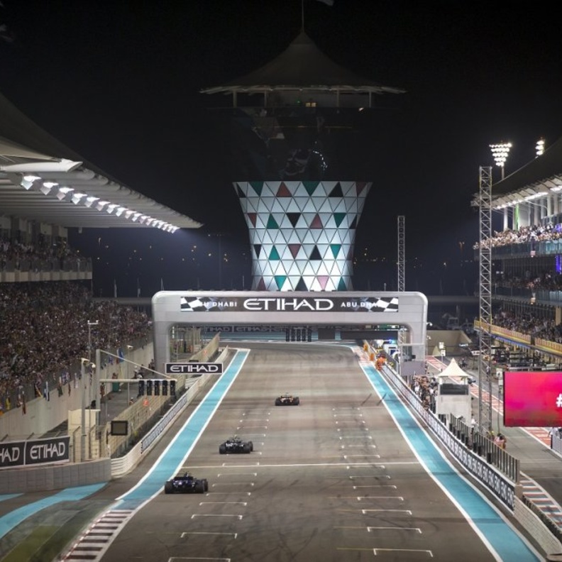 تكثيف الاستعدادات قبل انطلاق فعاليات الحدث العالمي "أبوظبي للفورمولا 1"