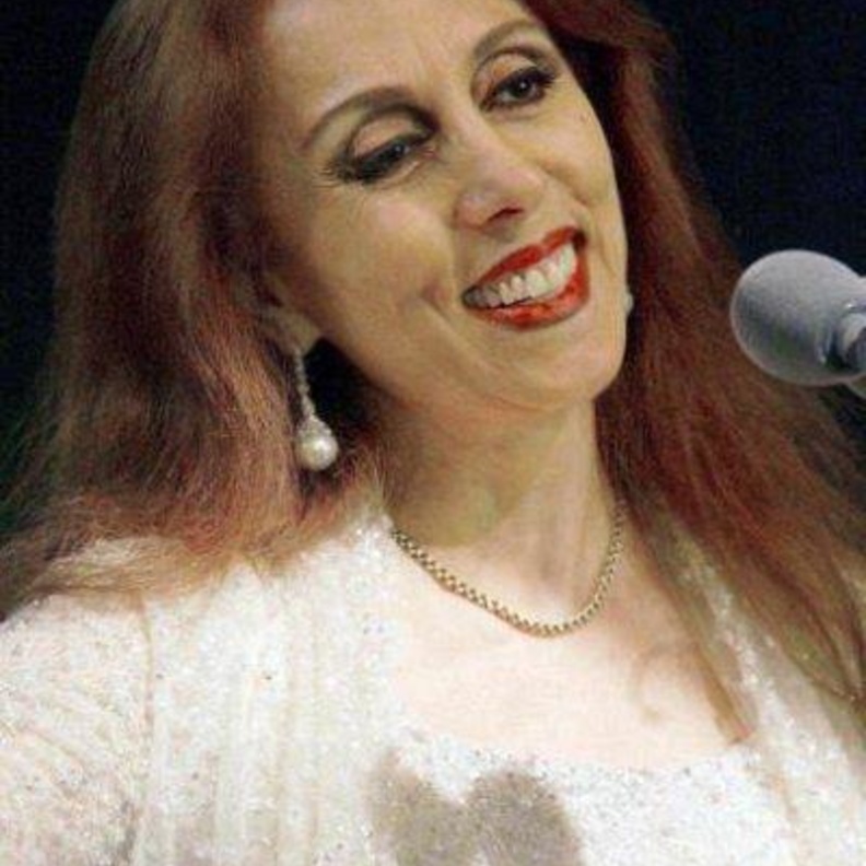 فيروز تحتفل اليوم بعيد ميلادها الـ83