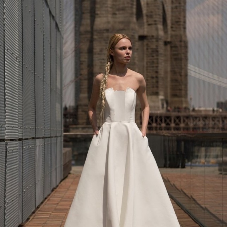 فساتين زفاف مع جيب