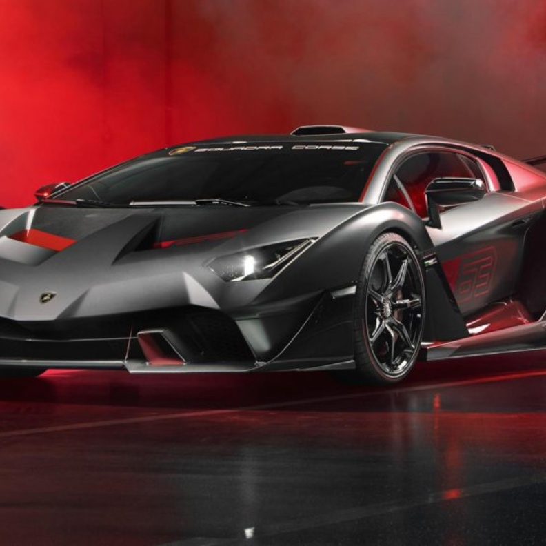  النسخة الوحيدة في العالم من لامبورجيني SC18