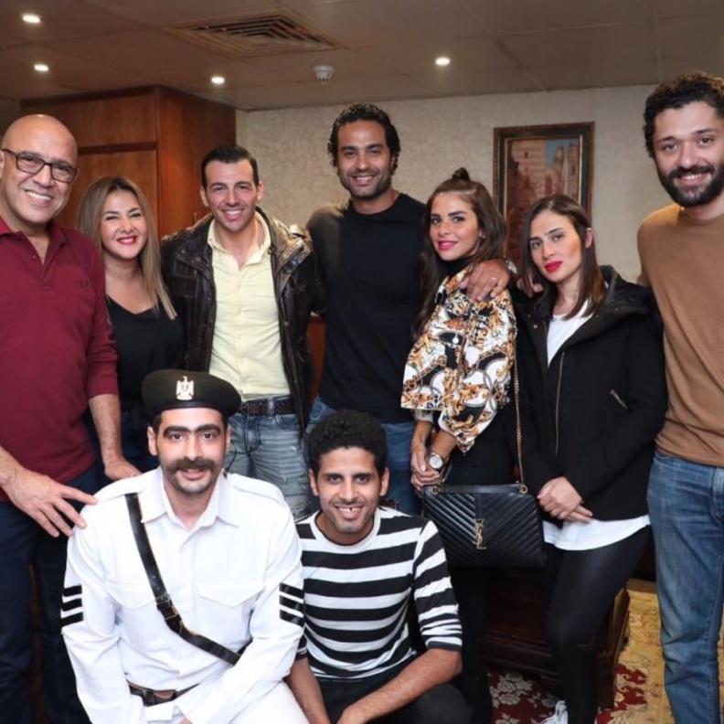 أبطال مسرح مصر مع دنيا سمير غانم وكريم فهمي وكريم محمود عبد العزيز