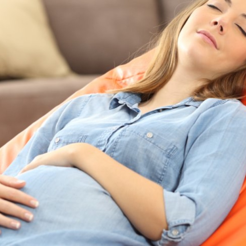 طرق التعامل مع الأرق للمرأة الحامل 