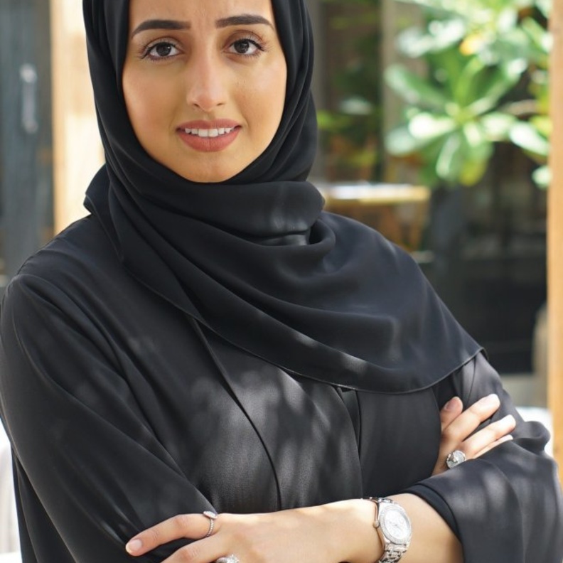 المصممة الإماراتية شذى عيسى