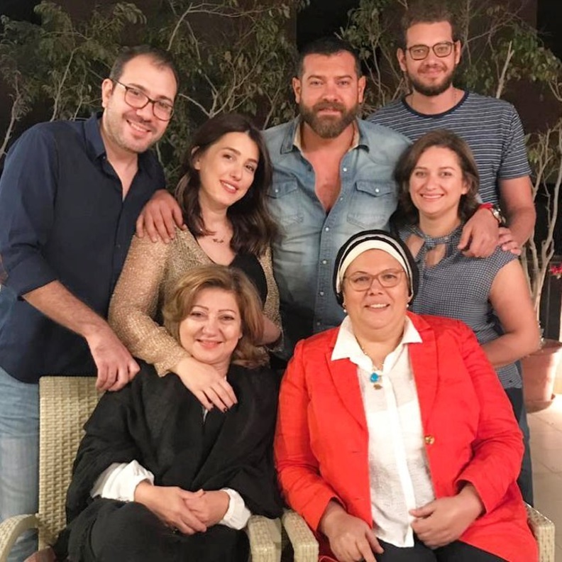 إبنا راغب علامة يدللان والدهما بسهرة عائلية