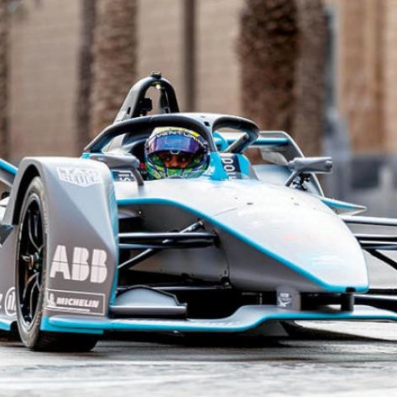 ترقب كبير لإنطلاق سباق السعودية للفورمولا إي بالرياض