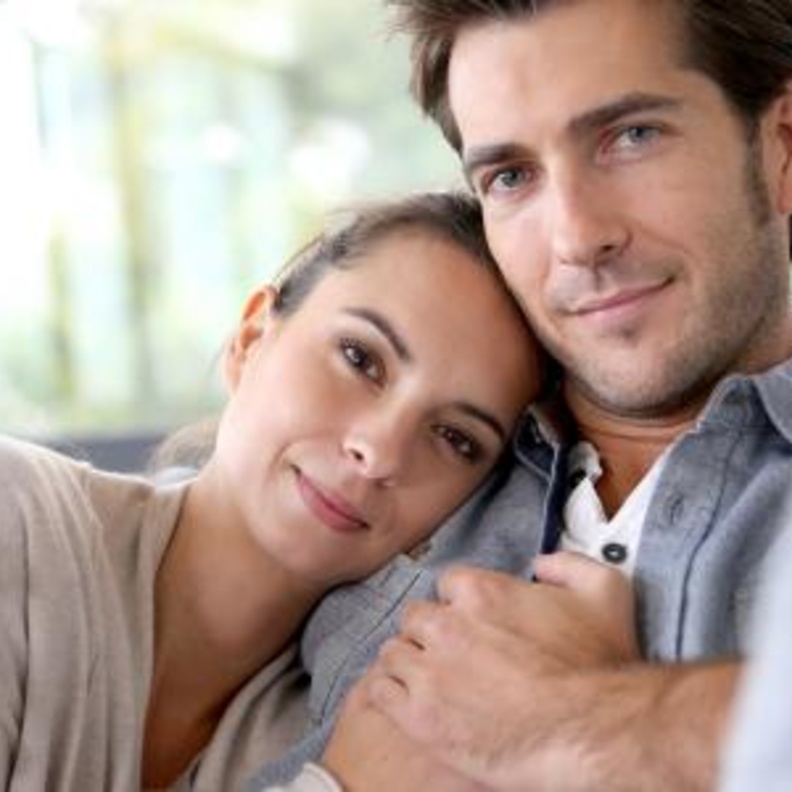 علامات الزوج الحنون 