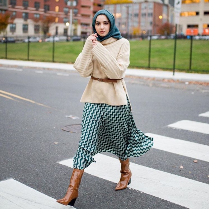  اعتمدي على الألوان الفاتحة في إطلالاتك الشّتوية