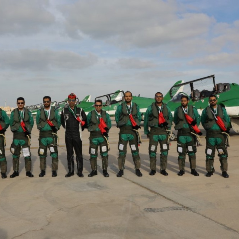 فريق الصقور السعودية للاستعراضات الجوية