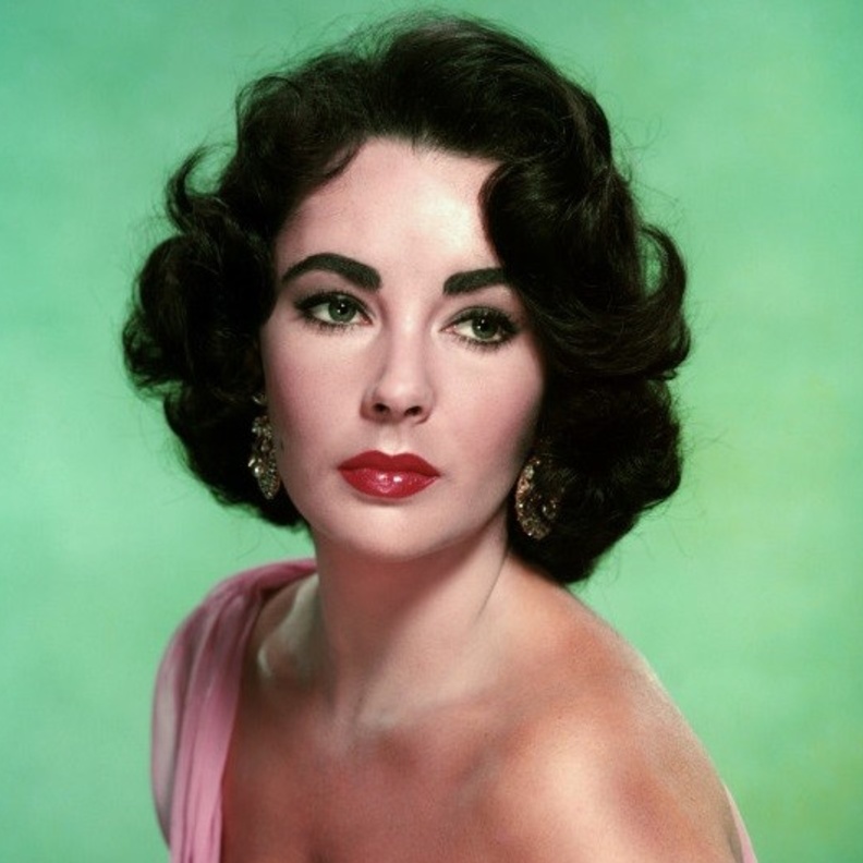 صيحات مكياج الخمسينات والستينات