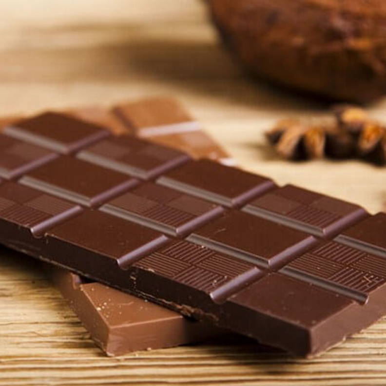 الشوكولاته تعرض الإنسان للسكتات الدماغية