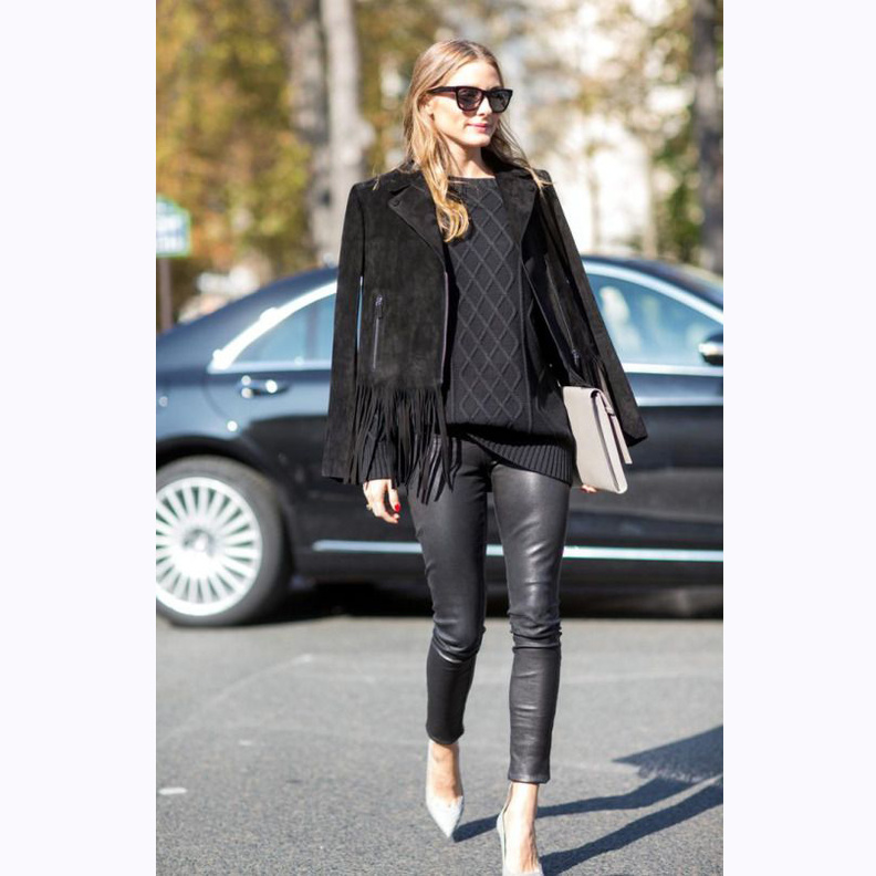 اختاري السراويل الجلدية لمشاوير التسوق اليومية