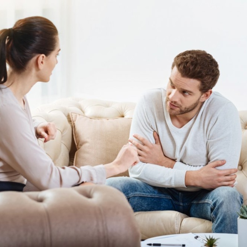 أنواع المشاكل التي يمر بها الزوجين على حسب عدد سنوات الزواج 