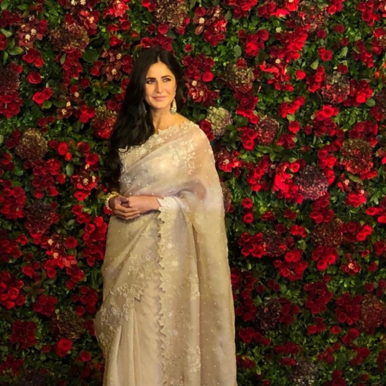 إطلالة مميزة للنجمة ديبيكا بادوكون