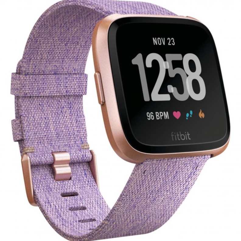 ساعة رياضية من fitbit