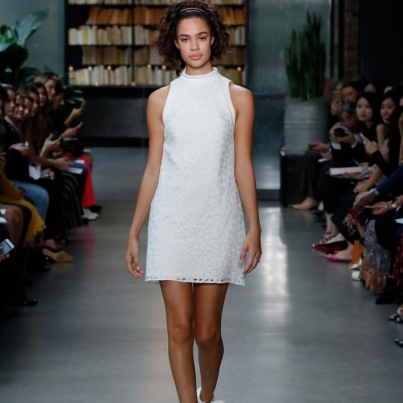 فساتين عقد قران قصيرة