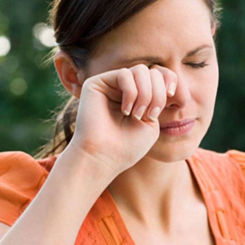 رفة العين عرض يرافق بعض أمراض العيون