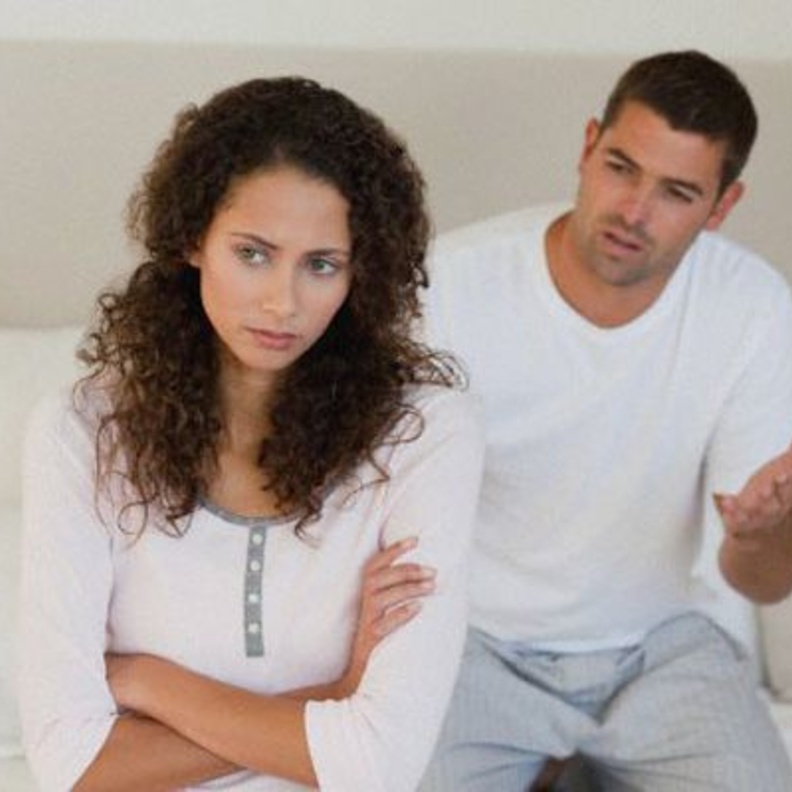 أهم الأمور التي لا يجب أن يطلع عليها الزوج