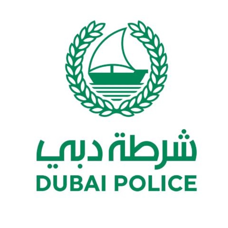 شرطة دبي تعلن إطلاق أول فريق نسائي لقيادة الزوارق