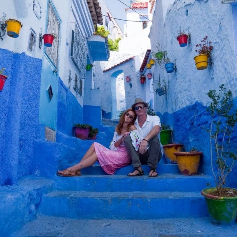 عيشا الحلم الازرق خلال شهر العسل في شفشاون المغرب