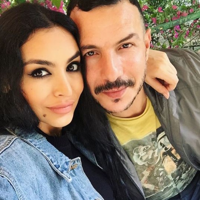 باسل خياط يحتفل بعيد ميلاد زوجته ناهد زيدان