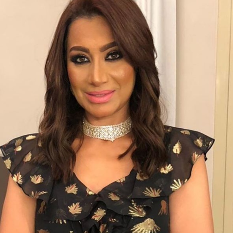 بسمة وهبة تعود من رحلة علاجها