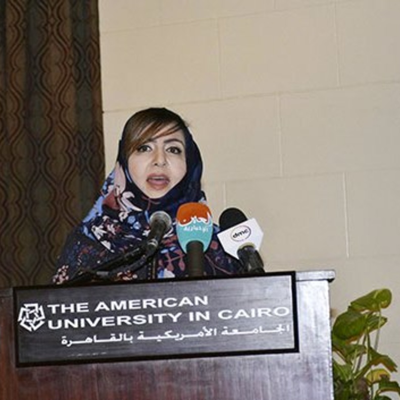  أميمة الخميس أول سعودية تنال جائزة نجيب محفوظ 