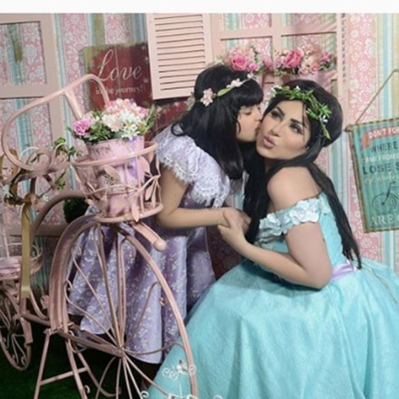 حليمة بولند وابنتها