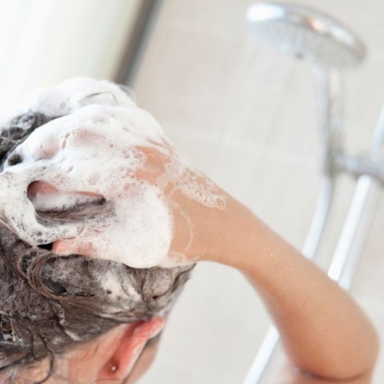 عدة عوامل تحدد عدد مرات الاستحمام أسبوعيا