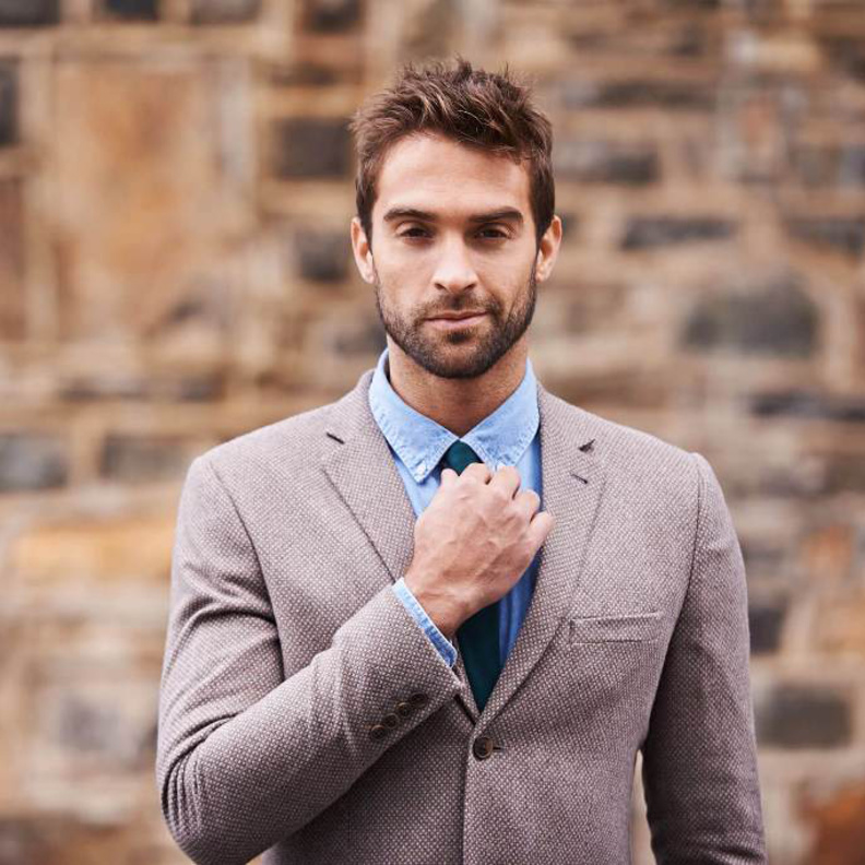 هو قليل الصبر، يريد تحقيق كل أهدافه بسرعة ودون الإنتظار