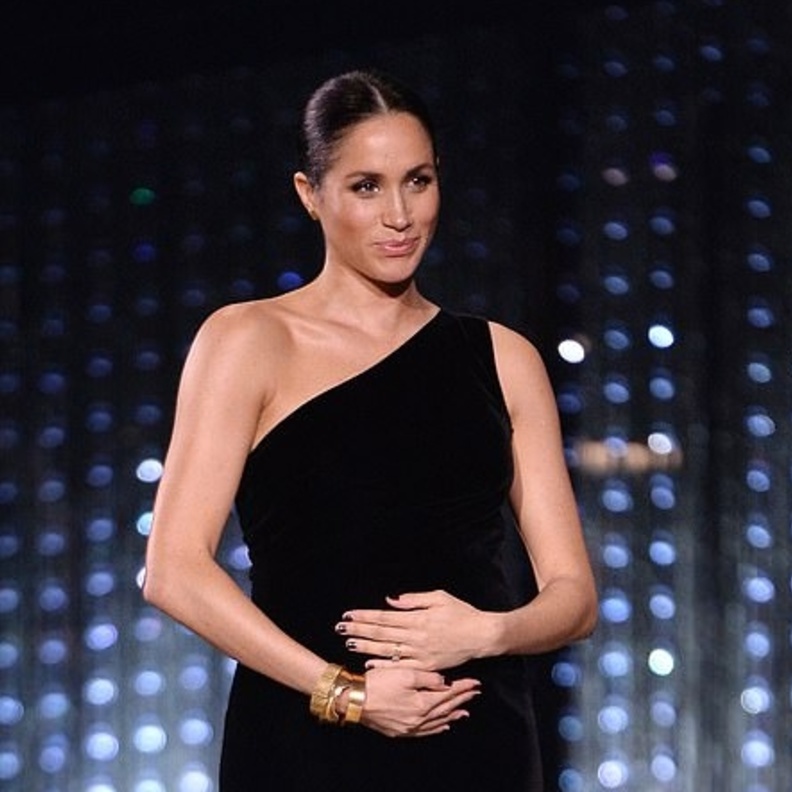 أفضل وقت للحديث مع ملكة بريطانيا