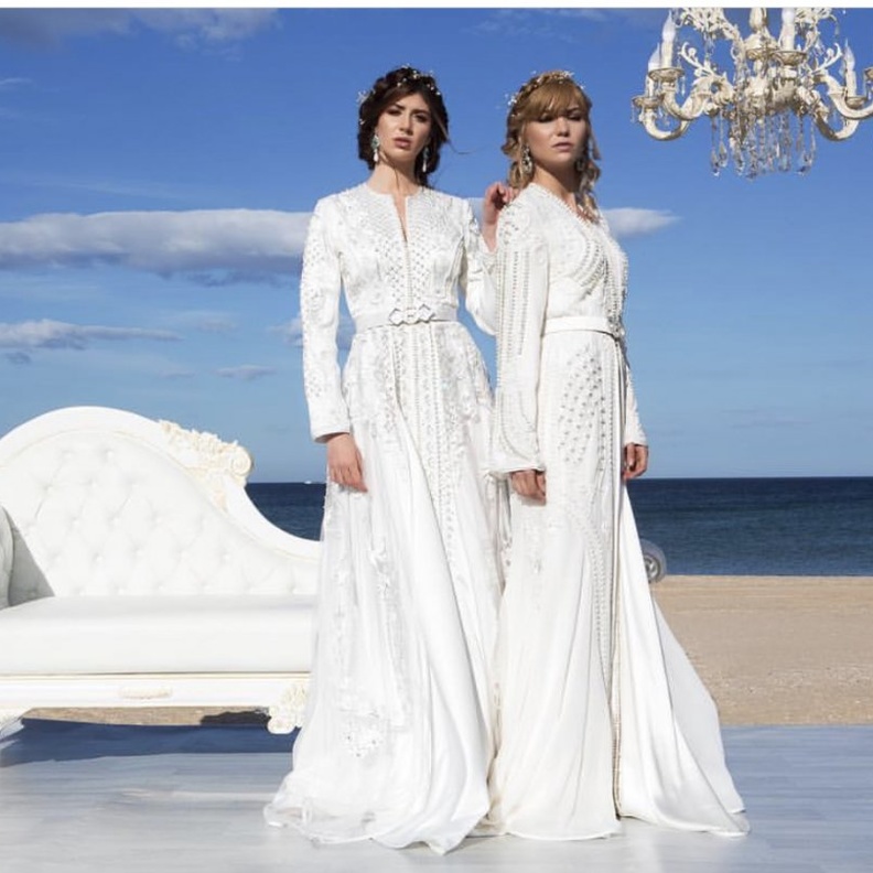 قفطان مغربي باللون الابيض