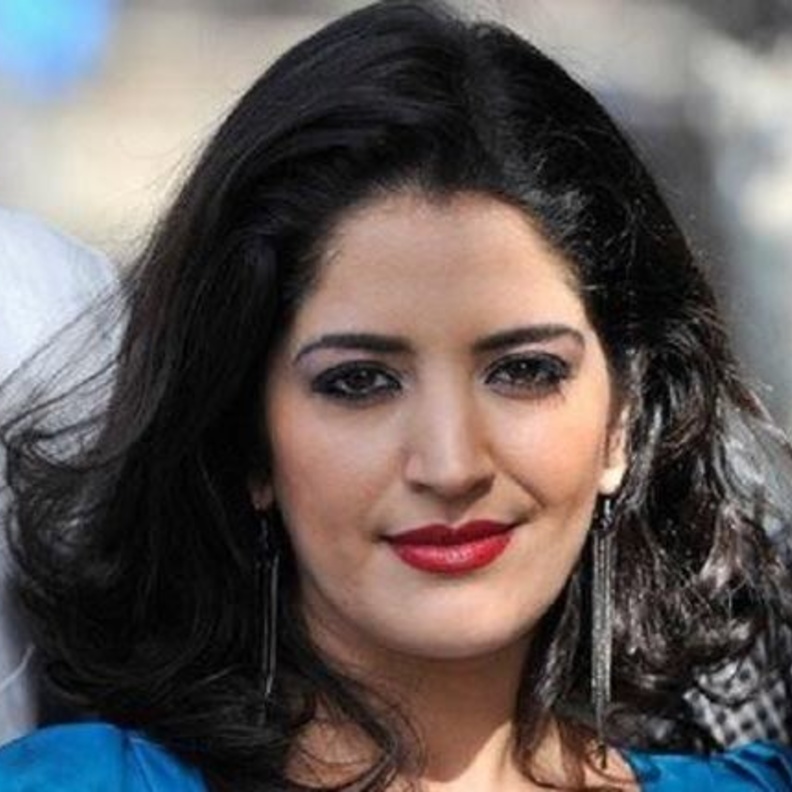 سناء موزيان 