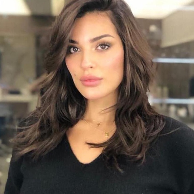 نادين نجيم في اطلالة سابقة لها