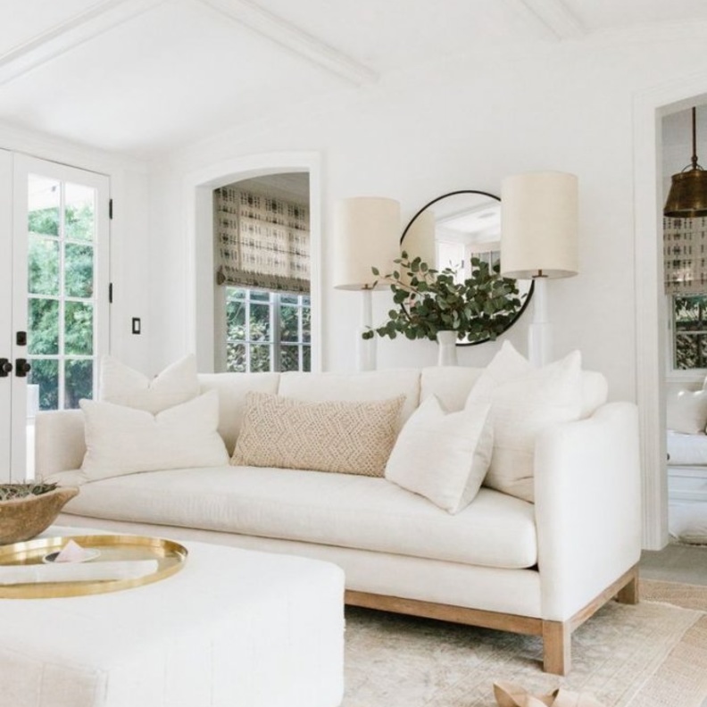 ألوان البيج والأبيض في ديكور غرفة المعيشة الكلاسيك