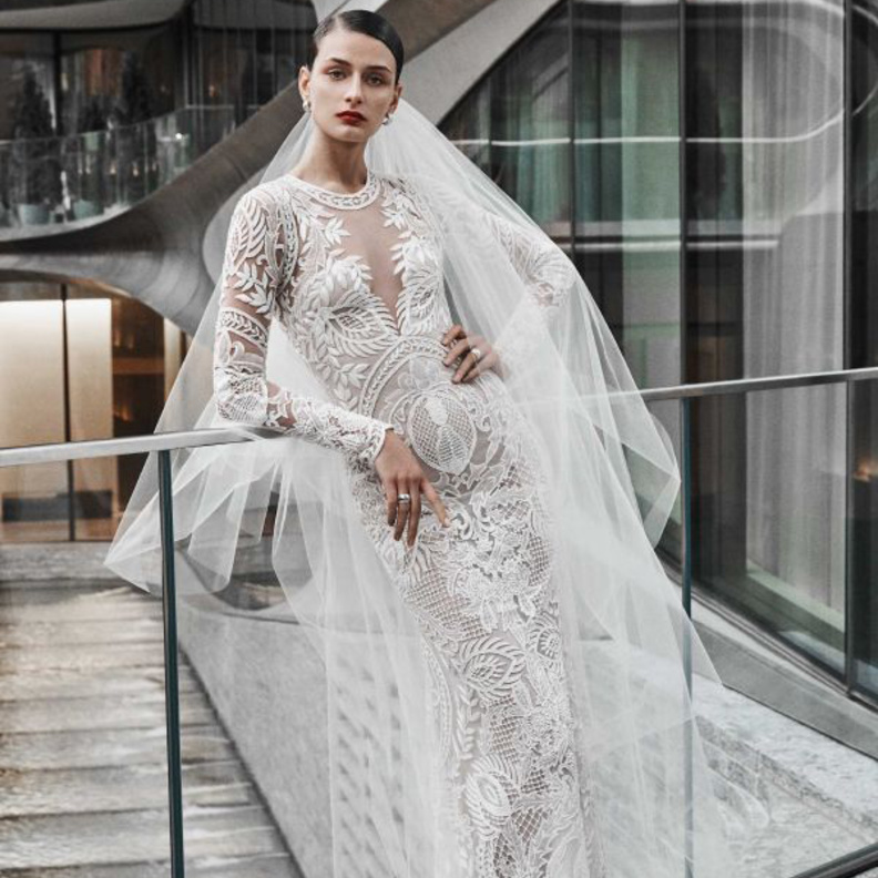 الأكمام الطويلة تزين فستان زفافك الشتوي