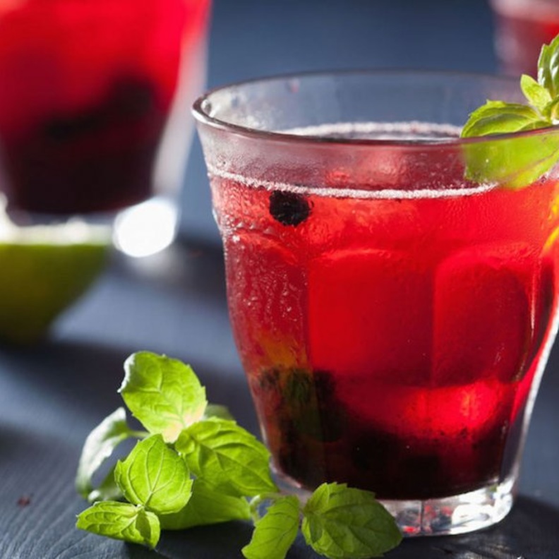 الكركديه يقي من الجفاف وينشط الدورة الدموية